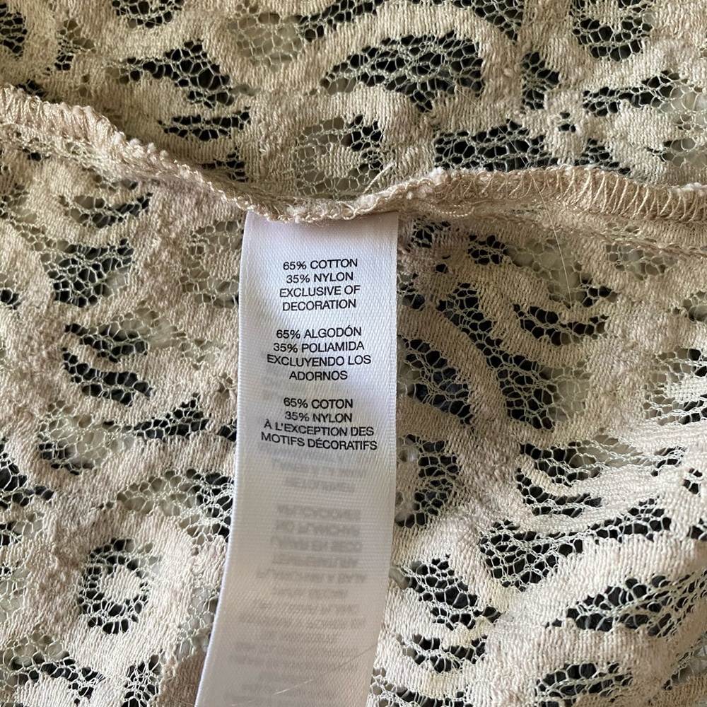 3/$10 Chico’s Lace Blazer - Picture 7 of 7